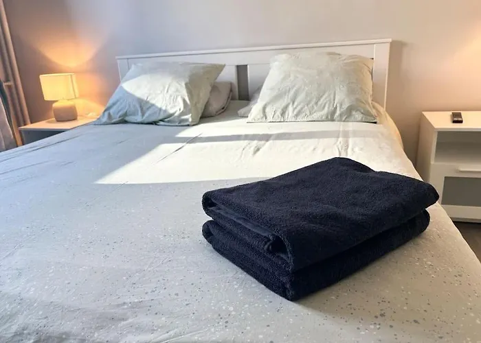 Appartement Confort Avec Balcon - Champigny