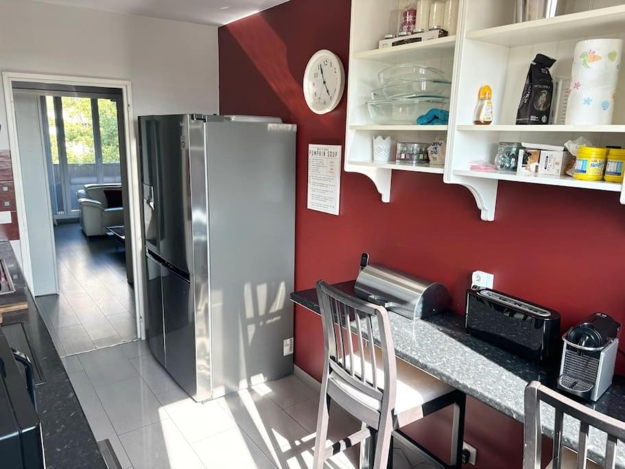 Confort Avec Balcon - * Champigny-sur-Marne