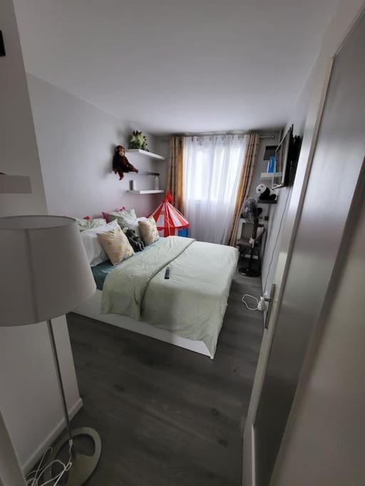 Confort Avec Balcon - * Champigny-sur-Marne